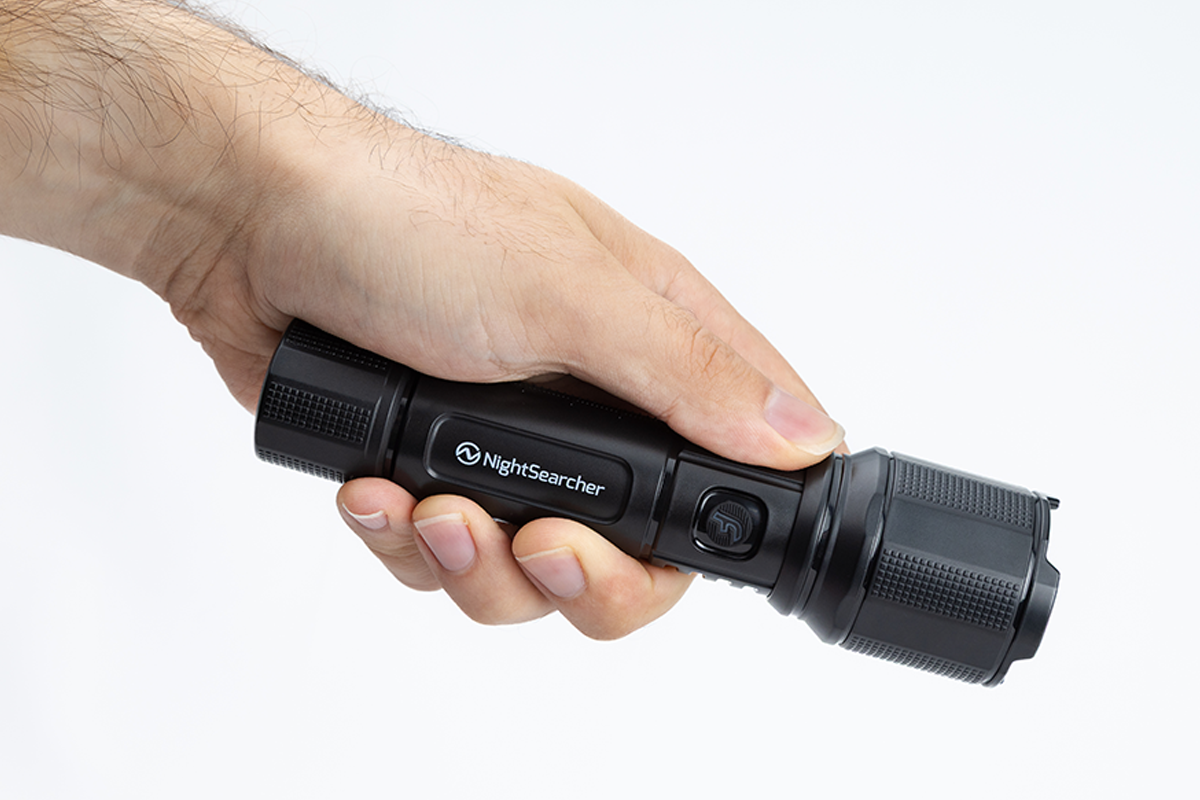 Zoom 400 | 400 Lumens | Compact flashlight with integrated worklight