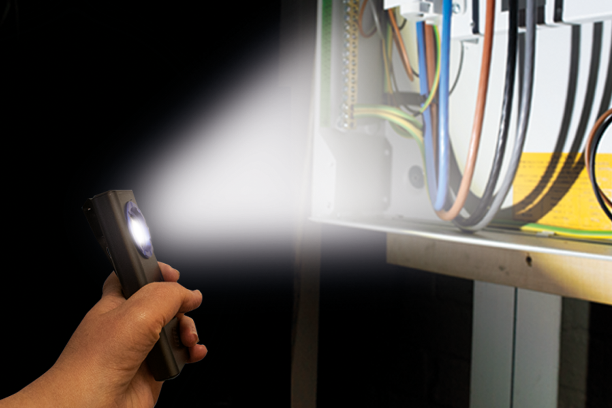 RooStar 1200S | 1200 Lumens | Rechargeable Slim Worklight With Sensor