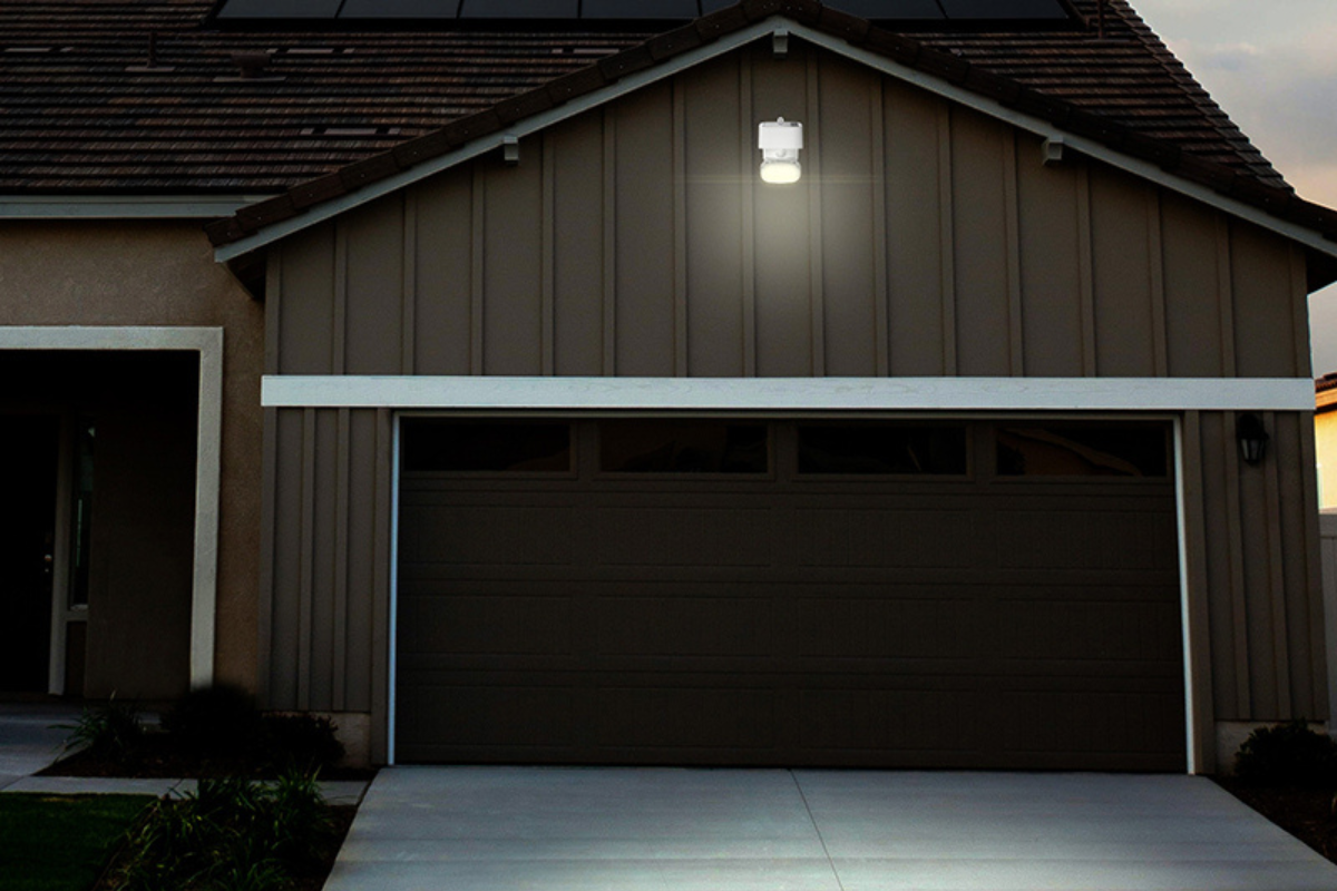 NexSun Nautilus | 2000 Lumens | Tilt & Rotatable Solar Wall Light with PIR Sensor