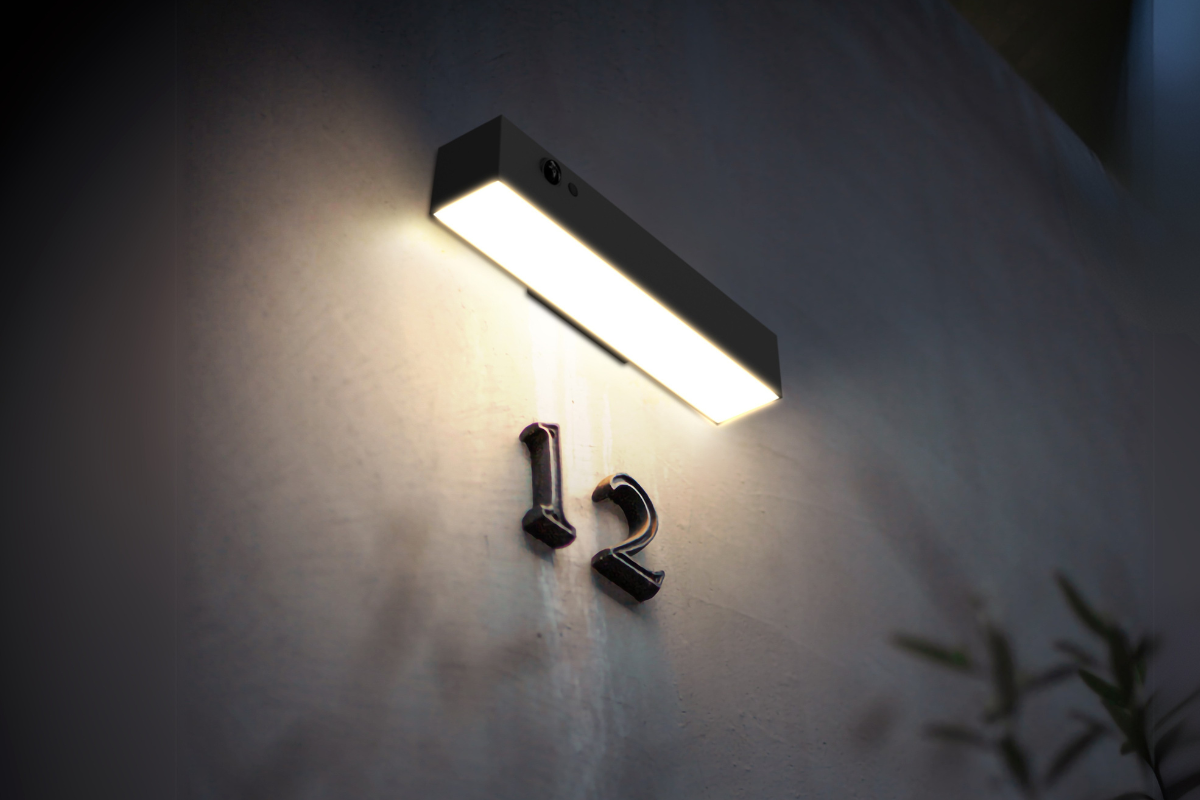 NexSun Solstice | 1000 Lumens | Modern Linear Solar Wall Light