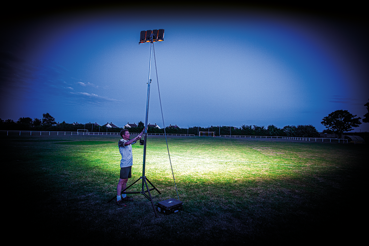 StratoStar | 115000 Lumens | 18Ah | Rechargeable Tower Floodlight