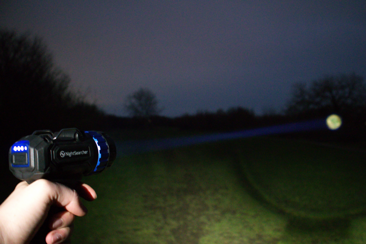 Trigger Pro | 1400 Lumens | Rechargeable Searchlight