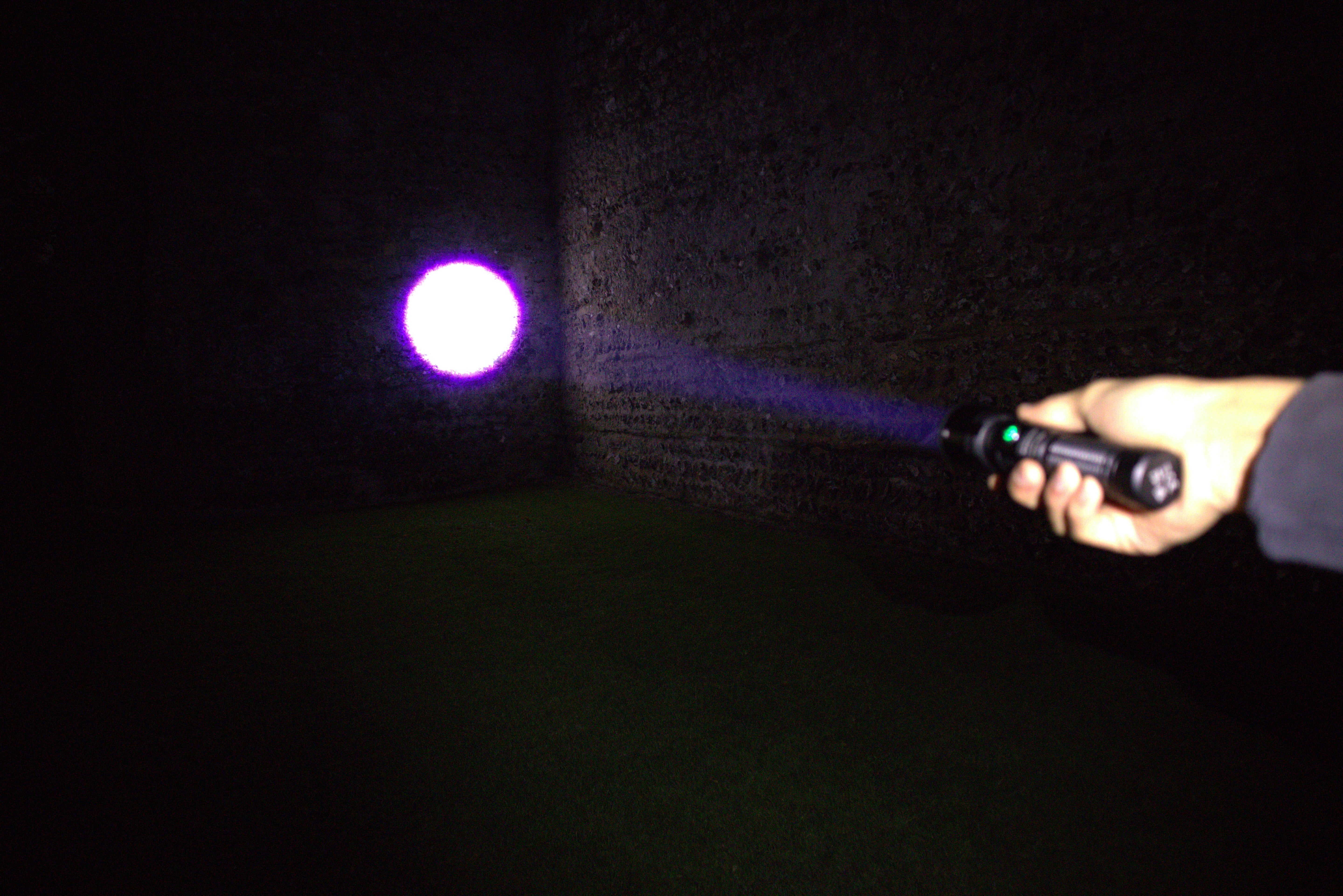 Zoom 2000 | 2000 Lumens | Rechargeable Mixed beam zoom Torch
